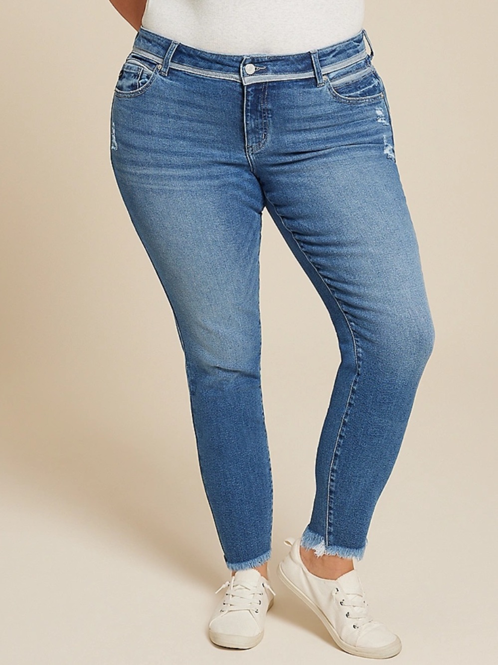 KanCan Maurice’s Mid Rise Frayed Hem Skinny Jeans Stretchy Medium Wash Size 14